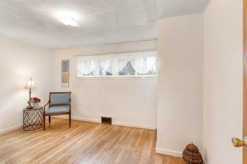 72 Jean Dr, Springfield, MA 01104 photo 18