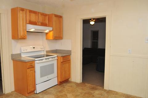 295 Britton St, Chicopee, MA 01020 photo 5