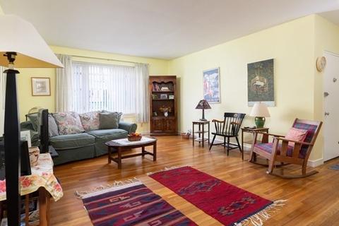 86 Griggs #3, Brookline, MA 02446 photo 2