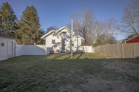 22 Baker Rd, Raynham, MA 02767 photo 8