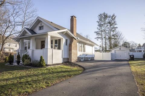 22 Baker Rd, Raynham, MA 02767 photo 3