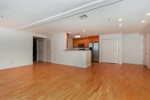 29 Maple St #H, Canton, MA 02021 photo 4