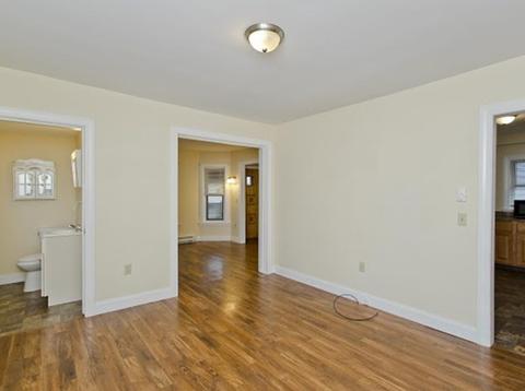 42 Bemis St, Chicopee, MA 01013 photo 11