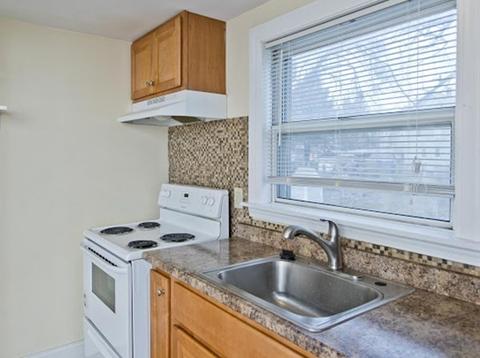 42 Bemis St, Chicopee, MA 01013 photo 7