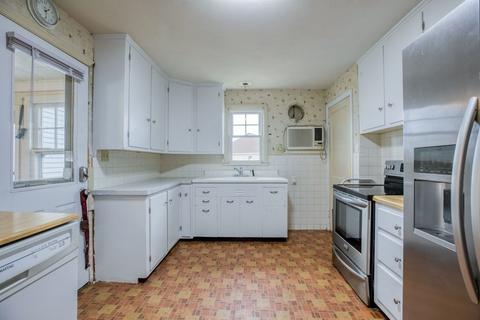 50 Montclair St, Springfield, MA 01104 photo 8