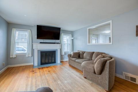 50 Montclair St, Springfield, MA 01104 photo 3