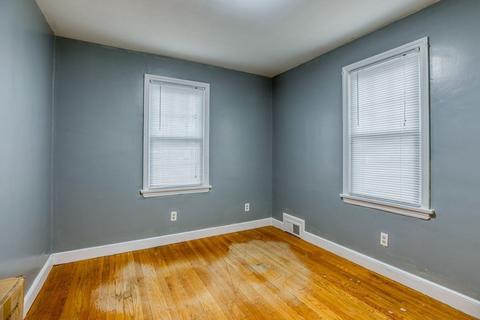 50 Montclair St, Springfield, MA 01104 photo 14
