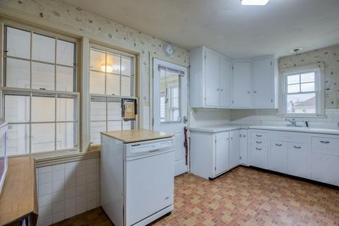 50 Montclair St, Springfield, MA 01104 photo 9