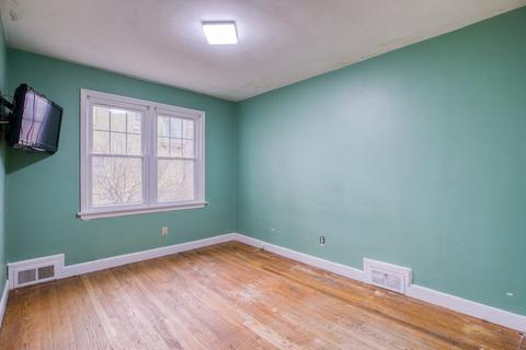 50 Montclair St, Springfield, MA 01104 photo 13