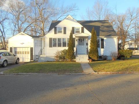 40 Tulsa St, Springfield, MA 01118 photo 1