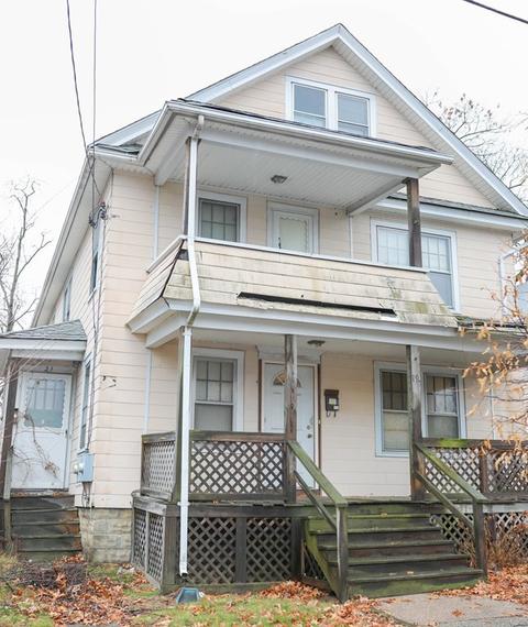 19 Nye St, Springfield, MA 01104 photo 2