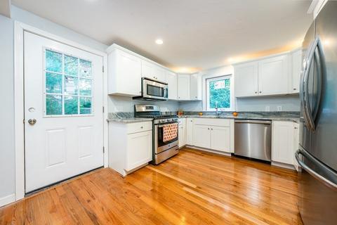 432 Skunknet Rd, Barnstable, MA 02632 photo 2