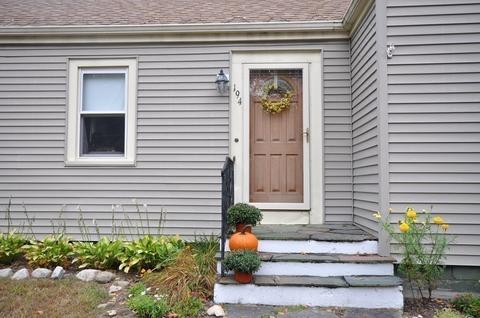 194 Great Rd, Maynard, MA 01754 photo 2