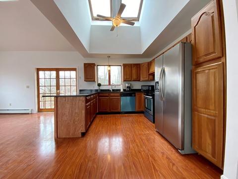 350 Montgomery St, Fall River, MA 02720 photo 3