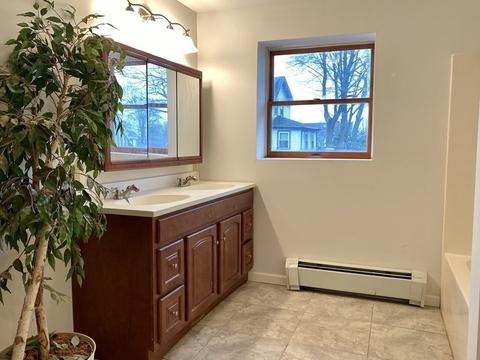 350 Montgomery St, Fall River, MA 02720 photo 10