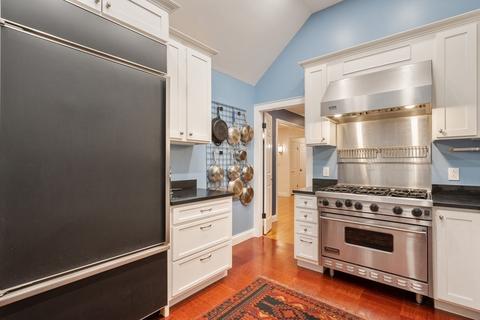 30 Irving St, Brookline, MA 02445 photo 12