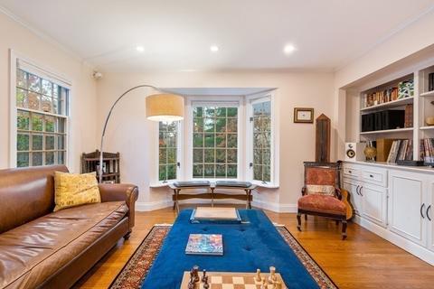 30 Irving St, Brookline, MA 02445 photo 7