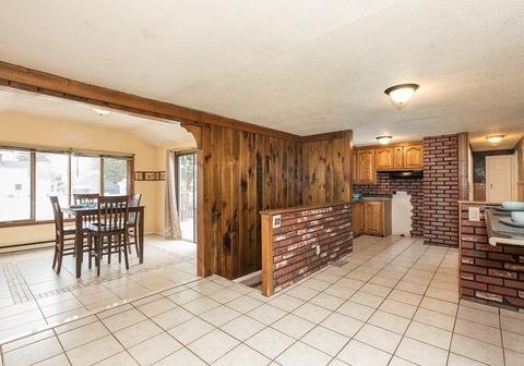 54 Aldrew Ter, Springfield, MA 01119 photo 17