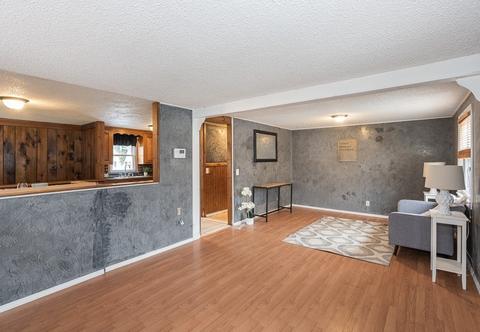 54 Aldrew Ter, Springfield, MA 01119 photo 11