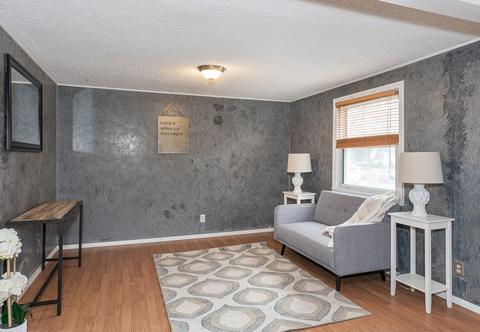 54 Aldrew Ter, Springfield, MA 01119 photo 7