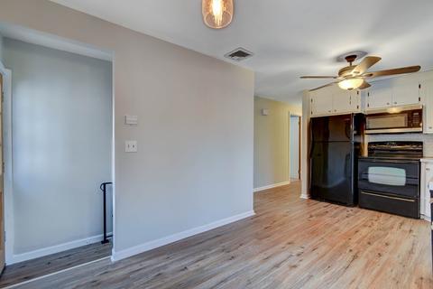 20 Alfred St, Chicopee, MA 01020 photo 7