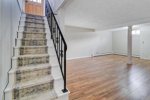 20 Alfred St, Chicopee, MA 01020 photo 26