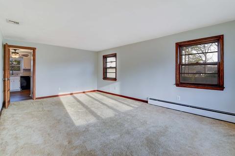 20 Alfred St, Chicopee, MA 01020 photo 13
