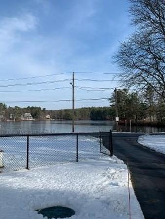 71 School St, Upton, MA 01568 photo 1