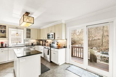 148 Atlantic St, Gloucester, MA 01930 photo 12