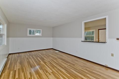 219 Cooley St, Springfield, MA 01128 photo 21