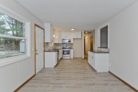 219 Cooley St, Springfield, MA 01128 photo 18
