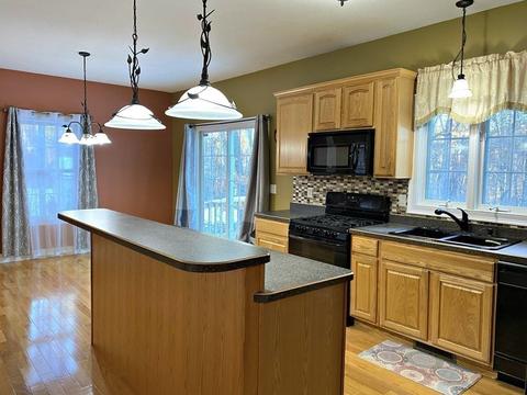 47 Old Gilbertville Rd, Ware, MA 01082 photo 9