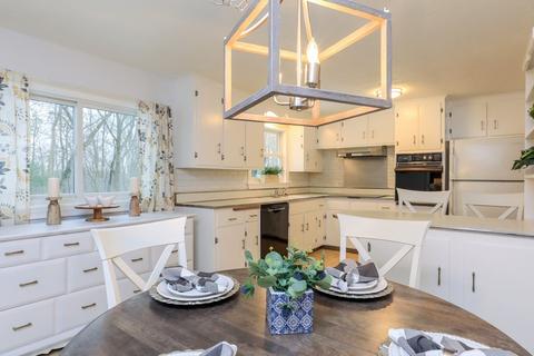 10 Lillian Rd, Acton, MA 01720 photo 6