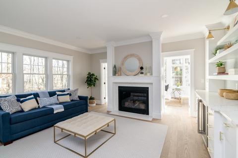 33 Hobart St, Hingham, MA 02043 photo 9
