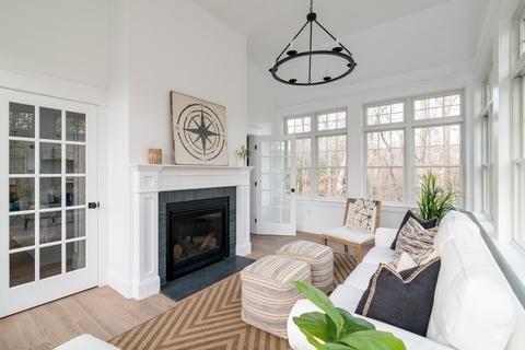33 Hobart St, Hingham, MA 02043 photo 11