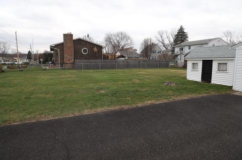 70 Amherst, Chicopee, MA 01013 photo 4