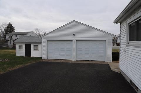 70 Amherst, Chicopee, MA 01013 photo 3