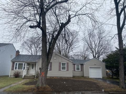 211 Ambrose St, Springfield, MA 01109 photo 1
