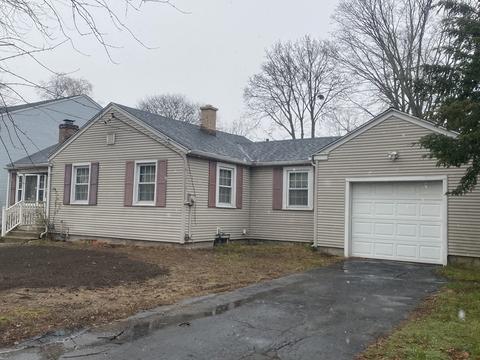 211 Ambrose St, Springfield, MA 01109 photo 2