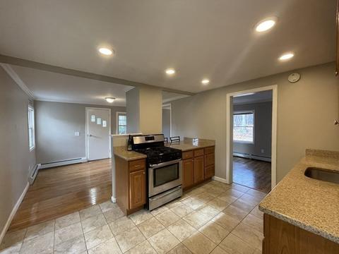 34 Nathaniel St, Worcester, MA 01604 photo 4