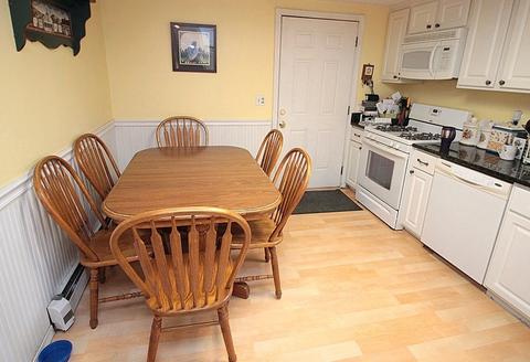 380 Plumtree Rd, Springfield, MA 01118 photo 11