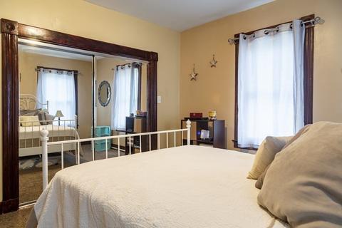 58 Grover St, Springfield, MA 01104 photo 13