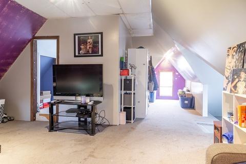 58 Grover St, Springfield, MA 01104 photo 20