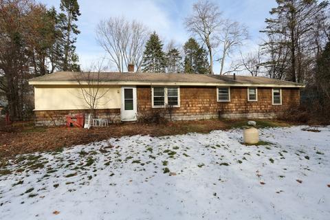 16 Charles St, Maynard, MA 01754 photo 4