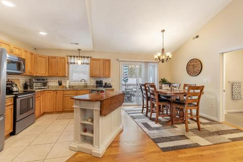 72 Swan Ave, Worcester, MA 01602 photo 11