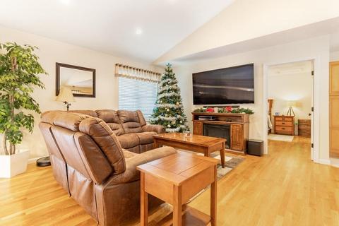 72 Swan Ave, Worcester, MA 01602 photo 5