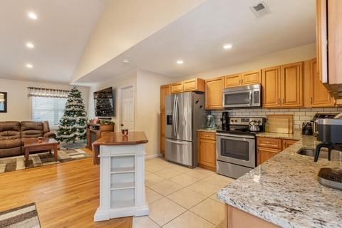72 Swan Ave, Worcester, MA 01602 photo 12