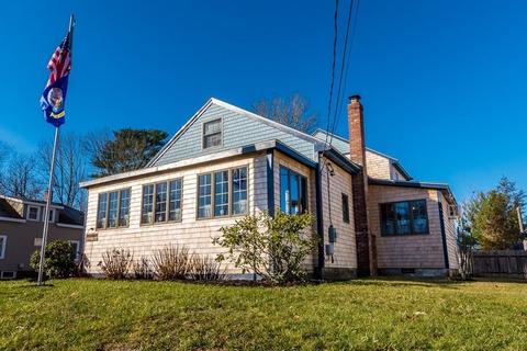 370 Broadway, Raynham, MA 02767 photo 2