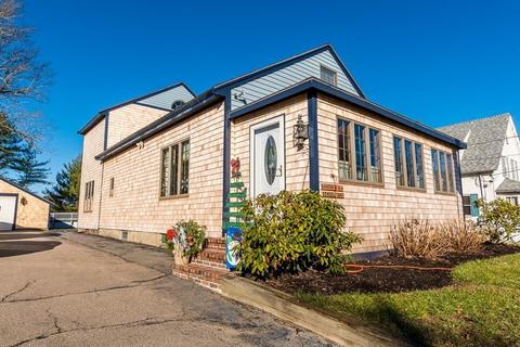 370 Broadway, Raynham, MA 02767 photo 3