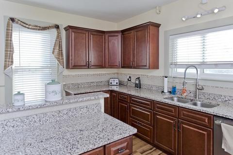 16 Lawrence Rd, Chicopee, MA 01013 photo 8